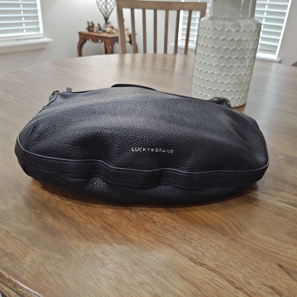 Stylish Lucky Brand Black Pebble Leather Hobo Purse W/ Silver Accents. Great Bag - Picture 2 of 15